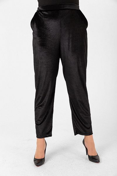 Laranor Black Large Size Pocket Detail Velvet Carrot Trousers with Elastic Waist