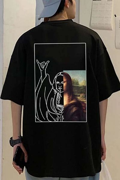 MODAGEN Men's Black Mona Lisa Printed Oversize T-shirt