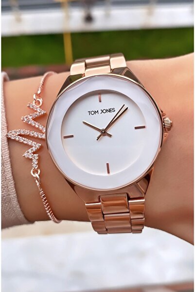 Tom Jones ساعة يد نسائية مقاومة للماء بلون ذهبي وردي - هدية سوار