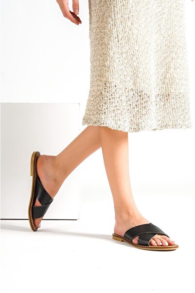 Capone Outfitters Czarne klapki damskie Capone 881 Bodrum z prawdziwej skóry