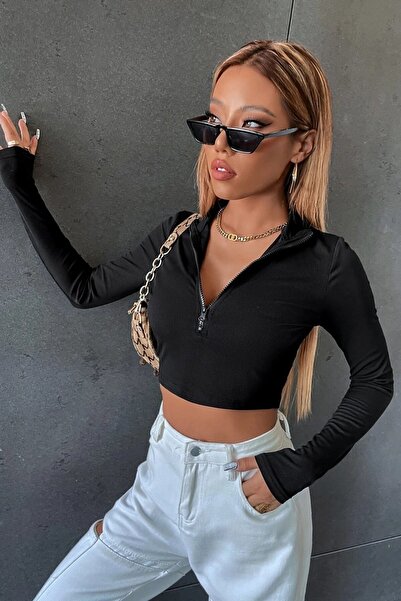 MADALİNA Dámská černá košilka s vysokým límečkem na zip