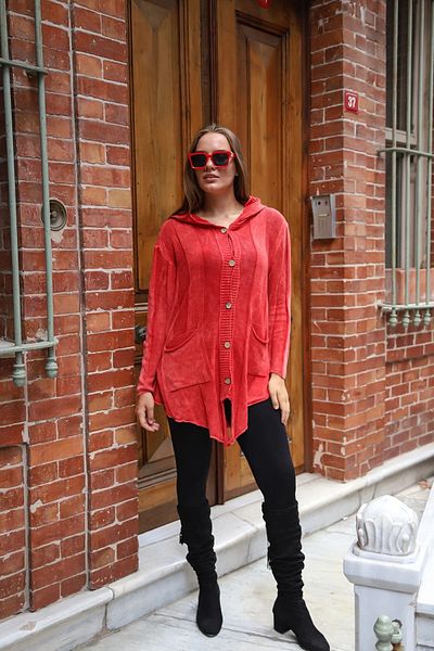 Sosyete Kaplumbağa Authentic 100% Cotton Knitwear Wooden Buttoned Double Pocket Washed Asymmetrical Cardigan
