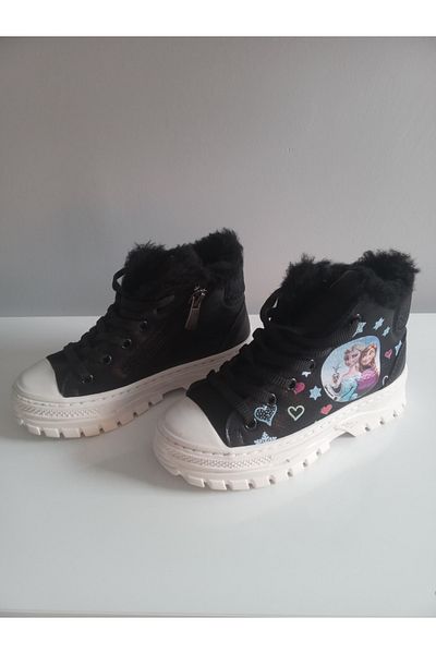 Minican Girls' Shoes
