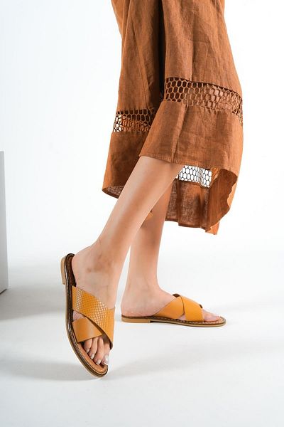 Capone Outfitters Capone 881 Genuine Leather Bodrum Tan Women's Slippers