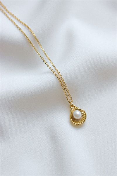 fullcontrol Women's Gold Chain Pearl Oyster Necklace