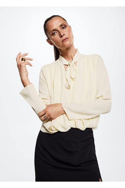 MANGO Woman Μπλούζα με δέσιμο με λεπτομέρεια με διπλό στήθος