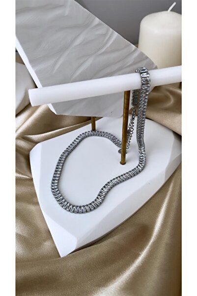 İNN JEWELLERY قلادة من الفولاذ المقاوم للصدأ بحجر الزركون