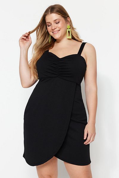Trendyol Curve Black Heart Collar Knitted Dress TBBSS23AH00076