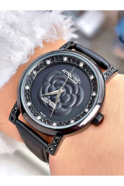 Q&Q ساعة يد نسائية بسلك جلدي Q882J21Y