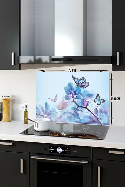 Decorita Protector de spate pentru aragaz din sticla |   Model de flori albastre și fluturi |   49,5 cm X 76 cm