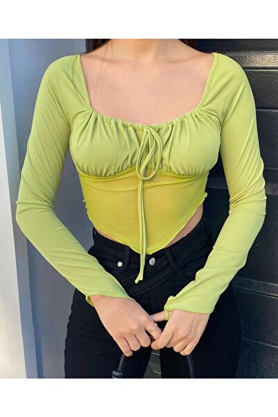 Jose Clothing Kadın Ön Tül Detay Asimetrik Kesim Uzun Kollu Crop Bluz