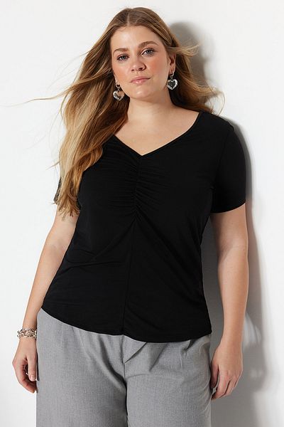 Trendyol Curve Μαύρη κοντομάνικη πλεκτή μπλούζα TBBSS23AF00016