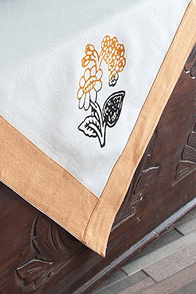 ÖDEL HOME مفرش طاولة من قماش بولدان مطبوع عليه زهور