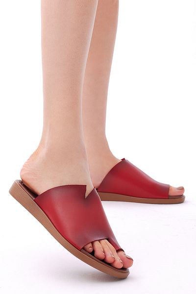 Tonny Black Women's Red Comfortable Flip Flops