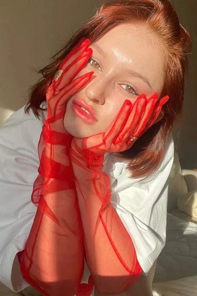 Hobigram إكسسوار زي قفازات فستان الزفاف الشفاف باللون الأحمر - إكسسوار الزفاف، تصميم أنيق - G
