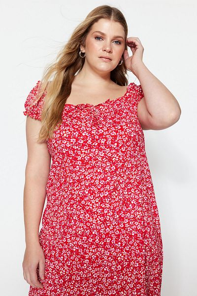 Trendyol Curve Red Flower Patterned Heart Collar Knitted Dress TBBSS23AH00125