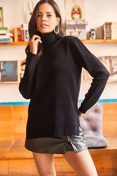 Olalook Schwarzer Damen-Rollkragenpullover mit Seitenschlitz und weicher Struktur, Strickpullover KZK-19000566