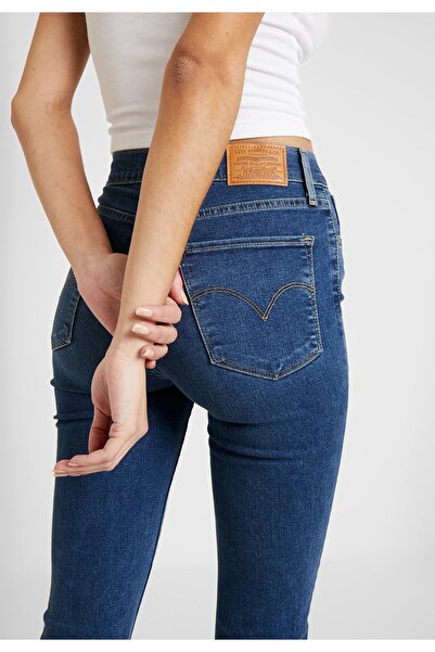 Levi's ® 724 Vysoký pas - rovné džíny