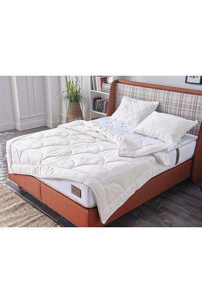 Doqu Home White Single King Size Cotton Quilt