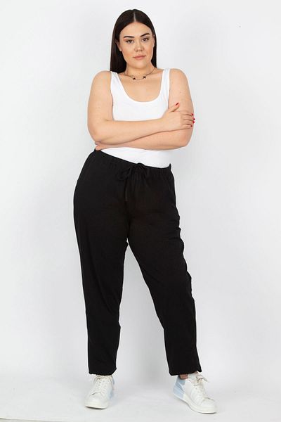 Şans Pantaloni de trening pentru femei de marime mare, negru, din țesătură de bumbac, cu buzunare laterale 65n35476
