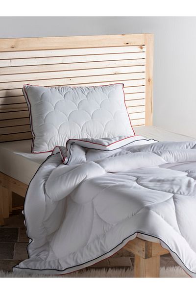 Doqu Home White Single King Size Climate Quilt