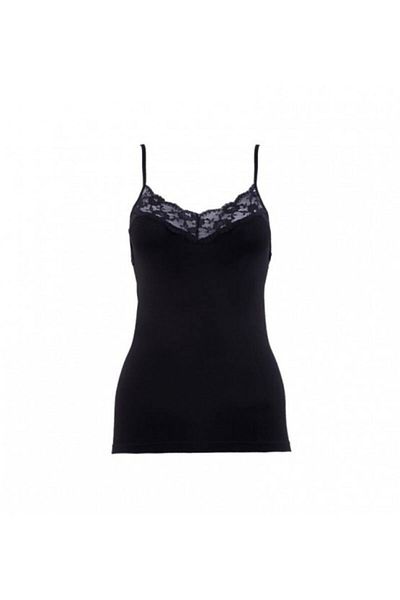 Blackspade 1984 لاعبة رياضية
