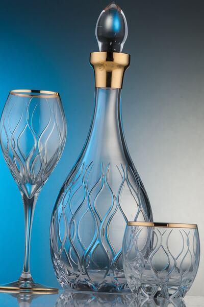 KCD Kilim Altın Kesme El Dekor Yaldızlı Desenli Kapaklı Cam Şişe Karaf Sürahi