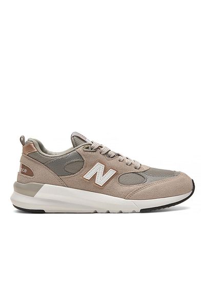 New balance beige or top