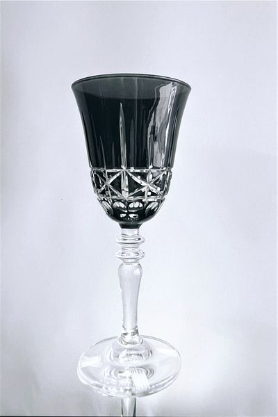 DECOSTYLE Iris Hand Cut Goblet Glass Black