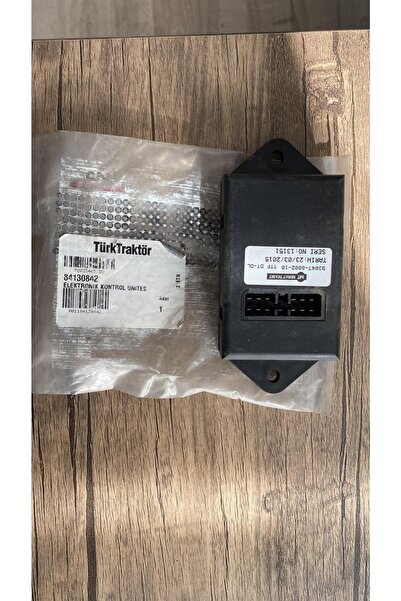 TÜRK TRAKTÖR 84130842 Elektronık Kontrol Unıtesi