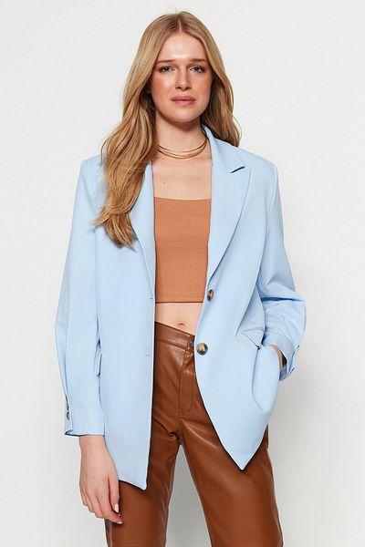 Trendyol Collection Hellblaue Blazerjacke mit gewebtem Futter TWOSS23BC00036