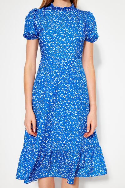 Trendyol Collection Синя ткана сукня міді А-силуету з квітковим візерунком на підкладці TWOSS20EL0894
