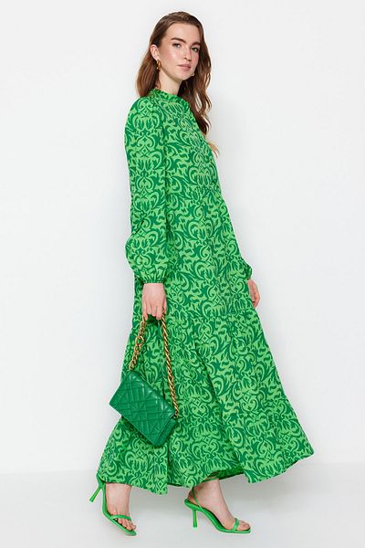 Trendyol Modest فستان منسوج من القطن بنصف فتحة واسعة باللون الأخضر TCTSS23EB00222