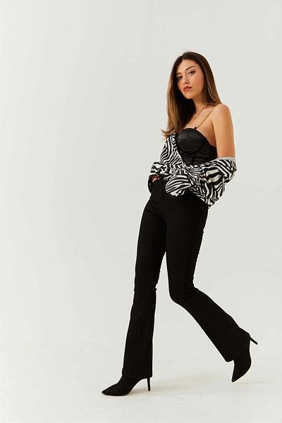 LAMİRA Colorfast Black Flared Leg High Waist Flexible Jean