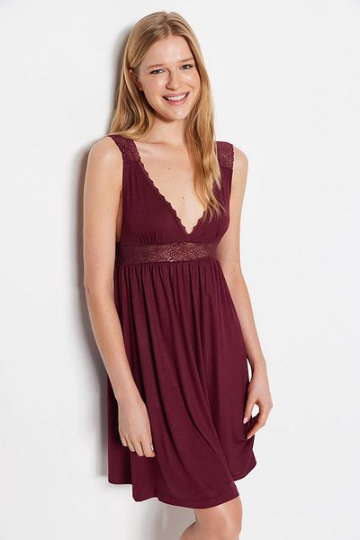 Trendyol Collection Nachthemd - Bordeaux - Basic
