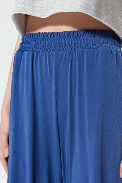Trendyol Collection Magas derekú, nyújtható kötött – széles szárú indigó nadrág TWOSS23PL00129
