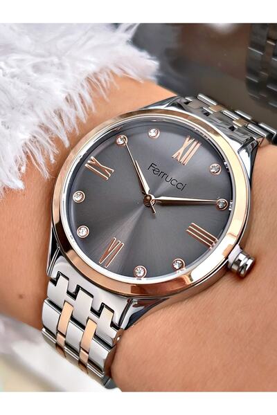 Ferrucci ساعة يد نسائية بسوار من الفولاذ بتصميم أنيق بلون فضي وردي اللون وهدية