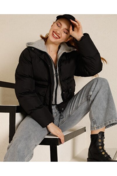 KASİDE Önü Kısa Arkası Uzun Kapşonlu Şişme Mont