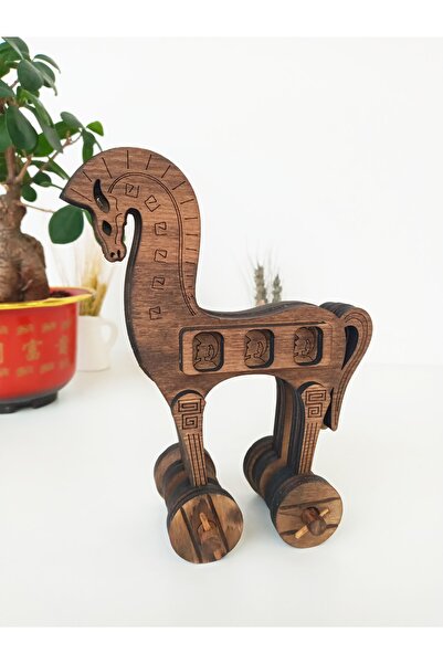 GÖKÇEN HOBİ Trojan Horse . Sanatsal At .truva Atı