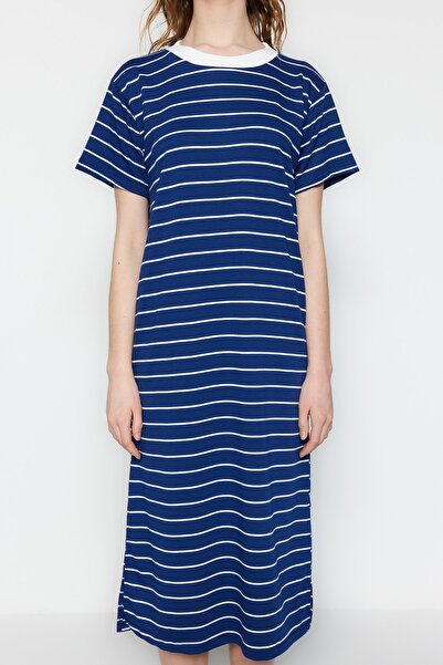 Trendyol Collection Сукня максі-орме ShiftDuz в темно-синю смужку TWOSS23EL00690