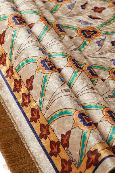Bursa İpek Beige Velvet Rug Prayer Rug