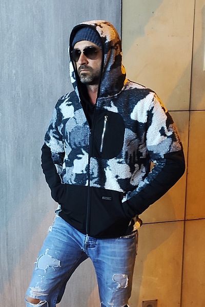 AYYA MEN Unisex Plush Hooded Zippered Sweat