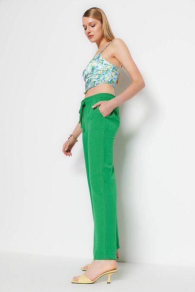 Trendyol Collection Grüne gewebte Bindehose TWOSS23PL00032