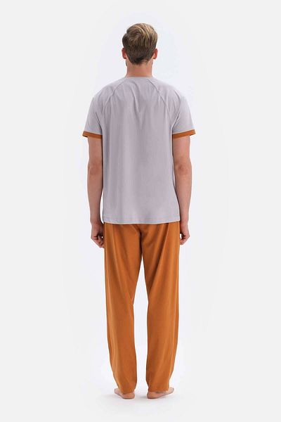 Dagi Grau bedrucktes, kurzärmliges Pyjama-Set mit detaillierten Details