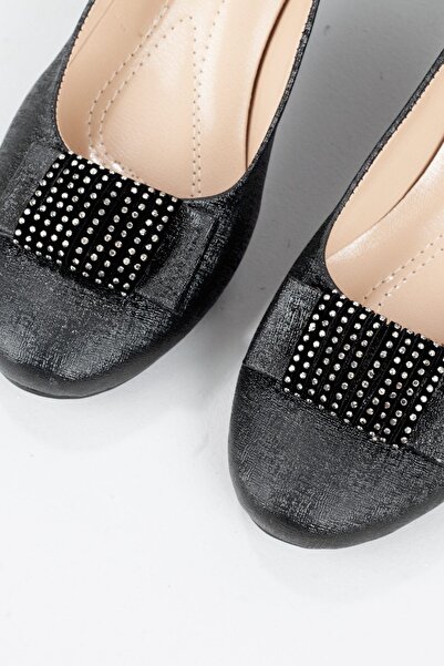 Adım Adım Жіночі чорні лазерні класичні туфлі на підборах