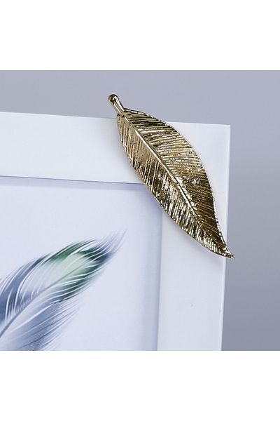 Selim 15x20 Leaf Frame White Gold