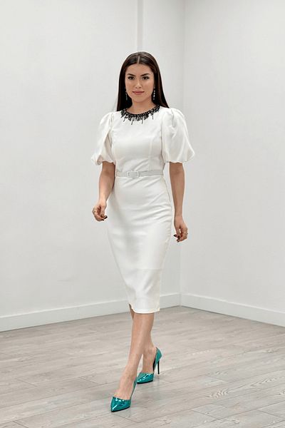 giyimmasalı Rochie de seara creion decoltata spate din stofa Atlas - alba