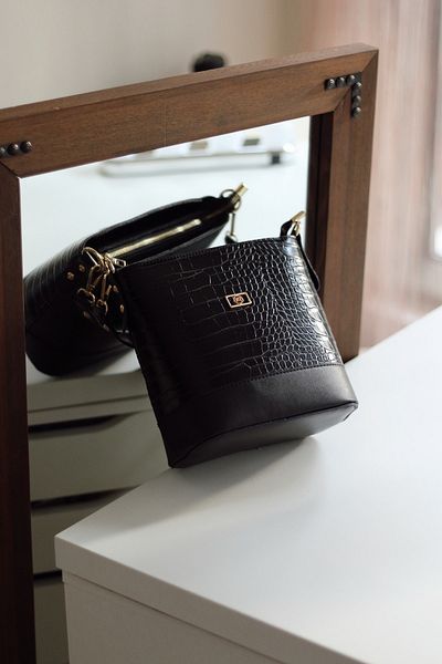 Moom Bag Geantă de umăr cu curea neagră pentru femei
