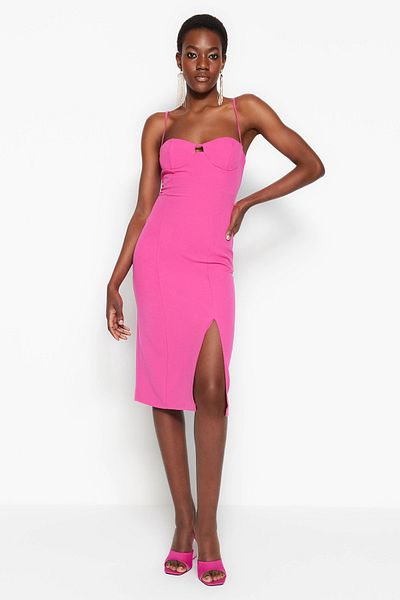 Trendyol Collection Rochie de seară mulata fucsia cu ferestre țesute/detaliu decupat TPRSS23EL00223