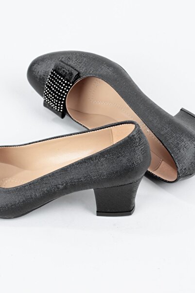Adım Adım Жіночі чорні лазерні класичні туфлі на підборах